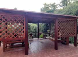 Лот № 144498. 1/2 Жилого трехэтажного коттеджа с оттдельным входом...