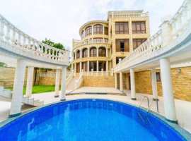 Продается шикарная, элитная Вилла. Общая площадь дома 670 кв.м....