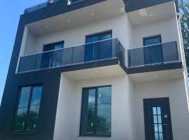 Продам отличный дом в стиле хай-тек общей площадью 181,7 кв.м. + 50...