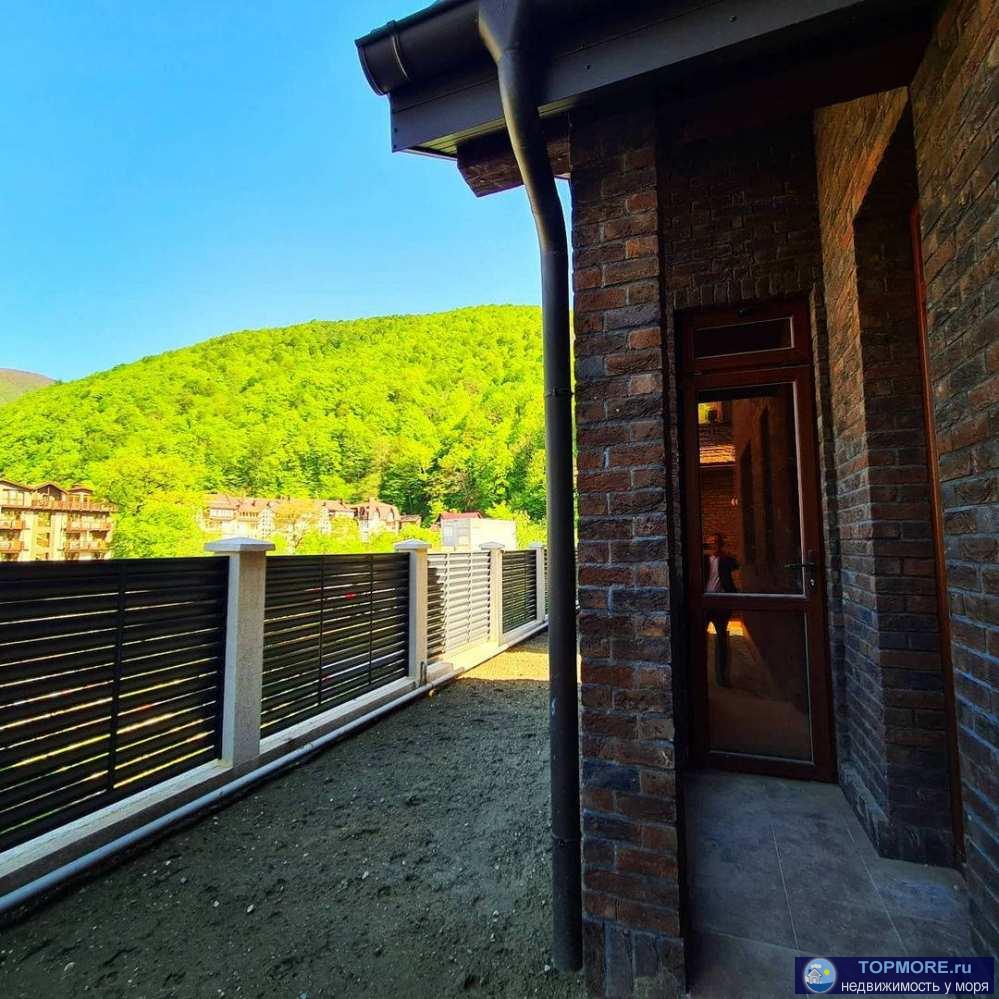 Продам дом в элитном коттеджном поселке на Красной Поляне в районе Горки Город (Эсто-Садок). Площадь дома - 204 кв.м.... - 1