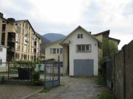 Главное преимущество этого дома в его месторасположении. Он...