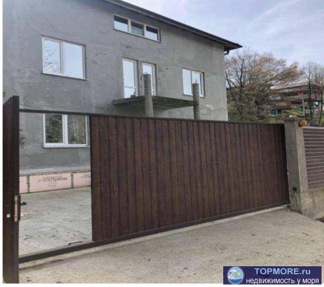 Продается отличный добротный дом, для большой семьи. Площадь дома 202 кв, участок 6 соток, хороший подъезд. монсарда...