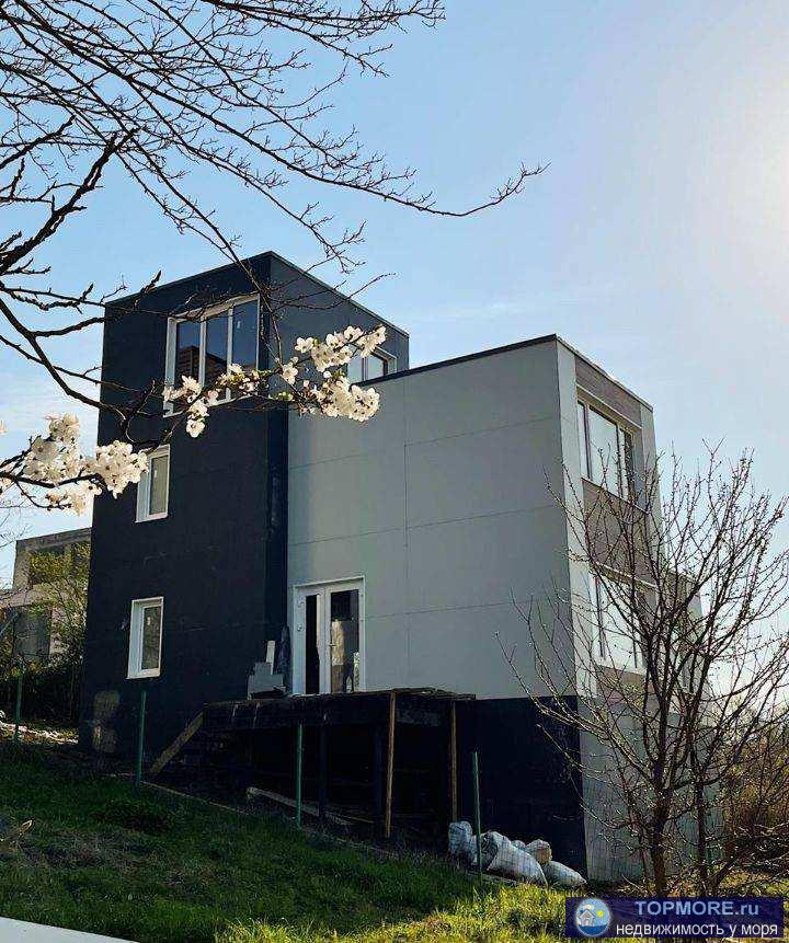 Продаётся дом в пос.Черешня с видом на море, горы и аэропорт. Участок 5,6 соток, небольшой уклон. Дом 3 этажа, 200...