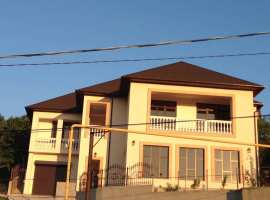 Продаётся 2-этажный дом в селе Васильевка, общей площадью 520 кв.м....