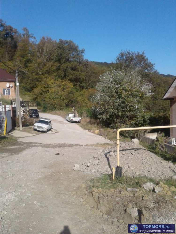 Часть дома, 50 квадратов и  2 сотки земли! С ремонтом новым. 2 этаж дома, на первом живут люди , но никак не...