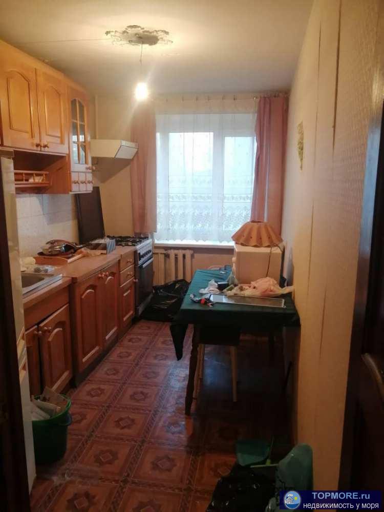 Продается квартира в районе Парус. квартира в хорошем состоянии. автомное отопление. есть и городское.  парковка. во...