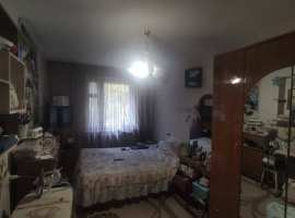 Обжитой спальный район. Высокий 1 первый этаж, пластиковые...