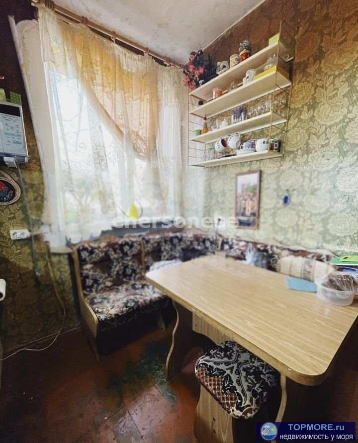 Продажа двухкомнатной квартиры на улице Маршала Блюхера.  Квартира требует ремонта, продается вместе с мебелью и... - 1