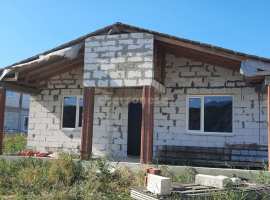 Продаётся недостроенный дом с террасой, общая площадь которого 100...