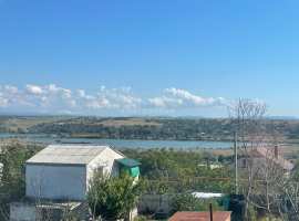 Продаётся дом недалеко от моря, дом  90 кв.м на  земельном участке...