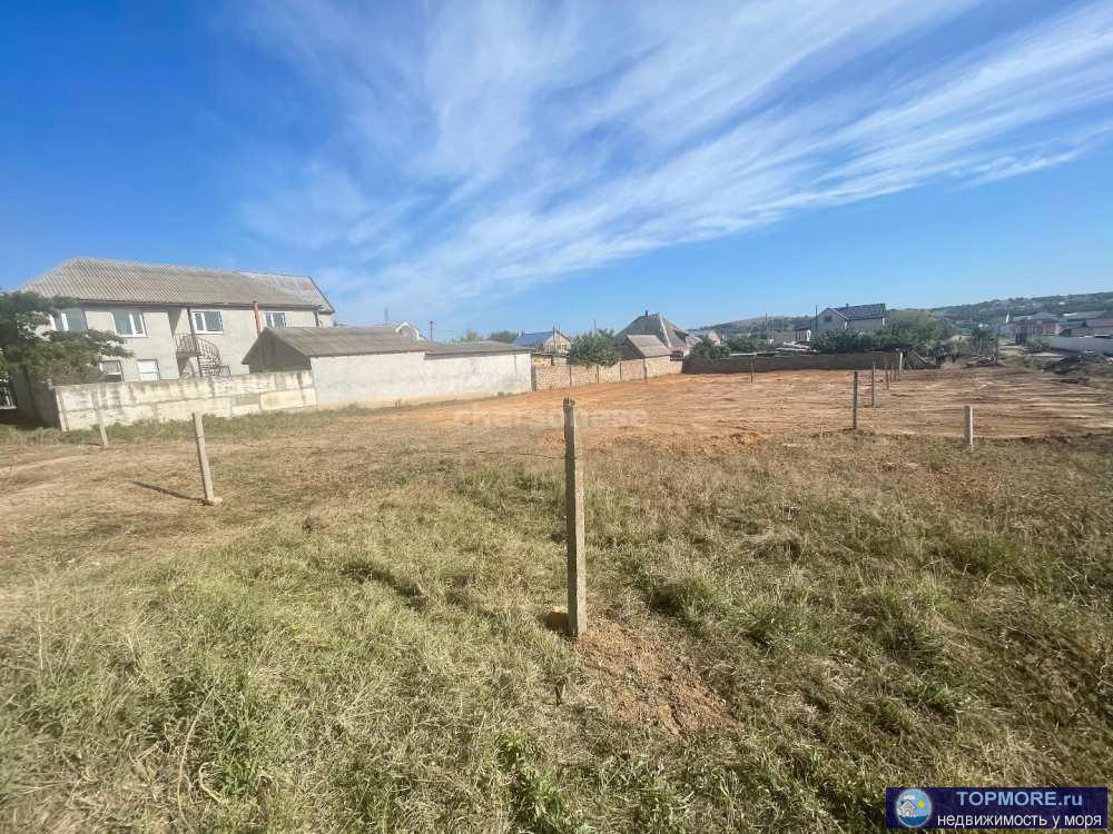 Продаётся земельный участок Ижс 4 соток, в Орловке , все коммуникации по границе, межевание проведено, участок...