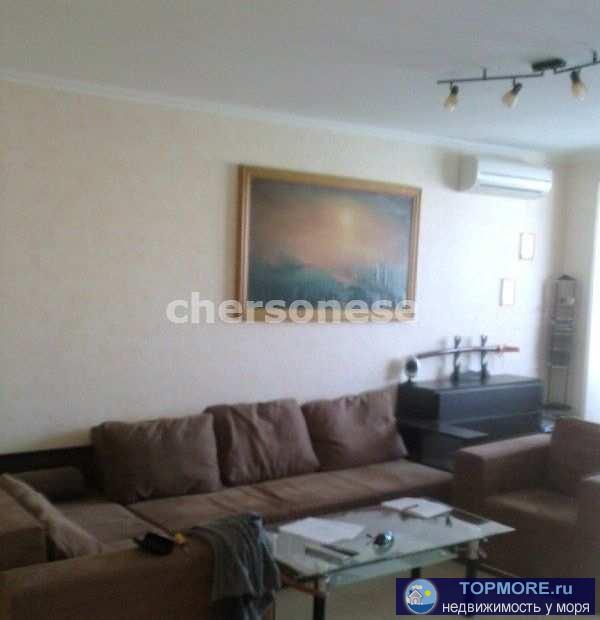 Сдаётся квартира люкс в тихом центре города Севастополя!  В квартире сделан евроремонт. Комнаты светлые и просторные.... - 2
