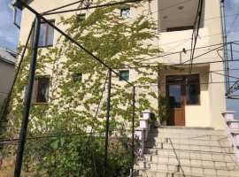 Благоустроенная усадьба-дача, 500 кв м, расположенная в с...