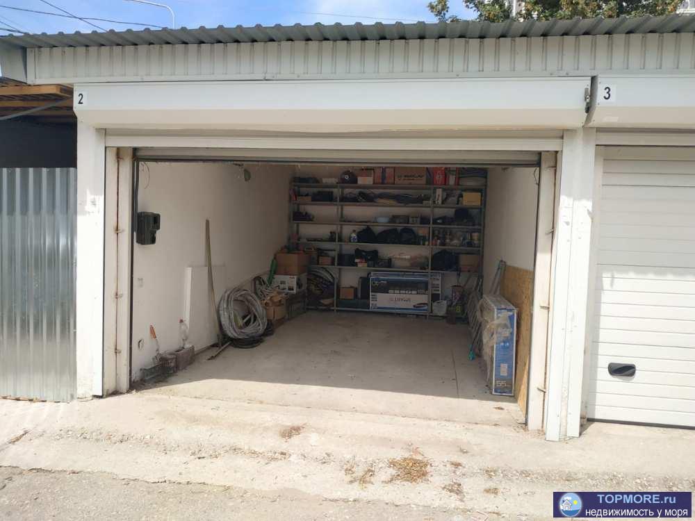 Продаётся капитальный, просторный гараж площадью 20,72кв.м. на Колобова, 22/1. Размер 5,6м*3,7м. Гараж в хорошем... - 2