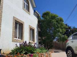 Предлагается к продаже 2-х этажный новый коттедж (6 спален / 12...