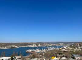 Продам земельный учаcтoк у моря для строительства жилого дома пo...