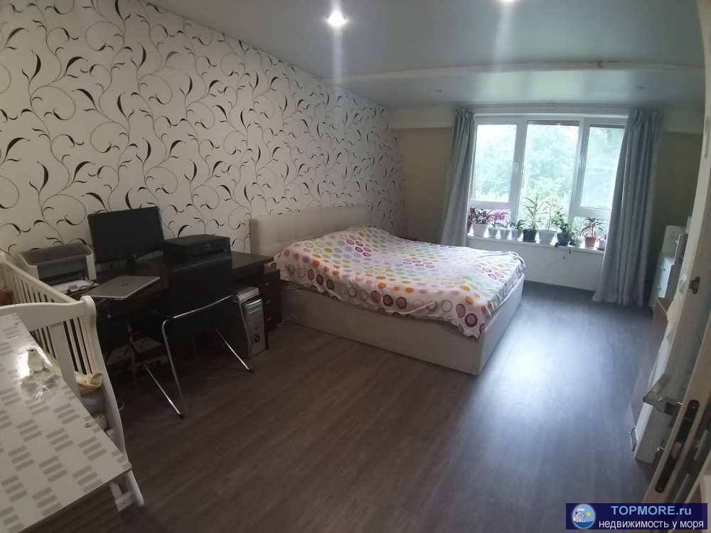 Лот № 48776. Продаётся комфортабельная двухуровневая квартира в Центральном районе города Сочи, в микрорайоне...