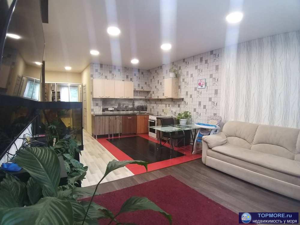 Лот № 48776. Продаётся комфортабельная двухуровневая квартира в Центральном районе города Сочи, в микрорайоне... - 2