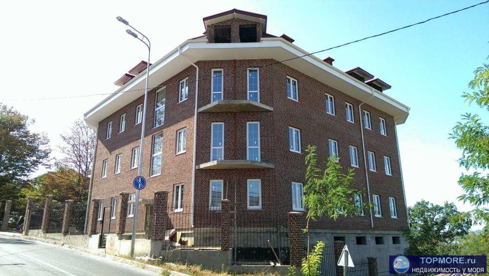 Лот № 156718. Продаётся двухуровневая квартира в центральном Сочи, спальный микрорайон Макаренко. Квартира с черновой...