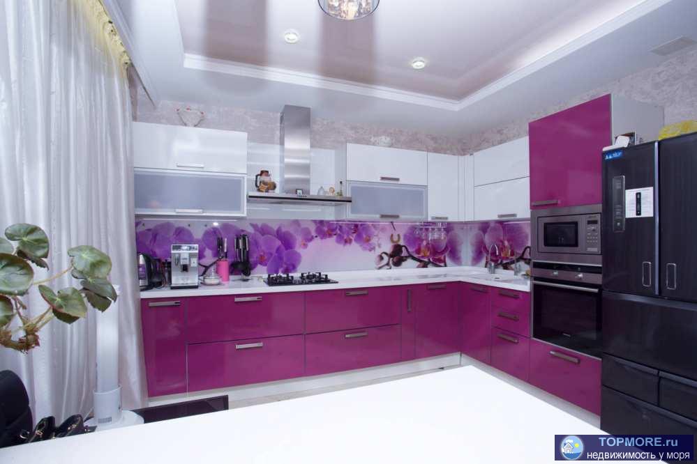 Лот № 153029.      Продаю евродвушку в уютном, спальном жилом районе,в жк Голден Сити. Квартира с качественным евро... - 1