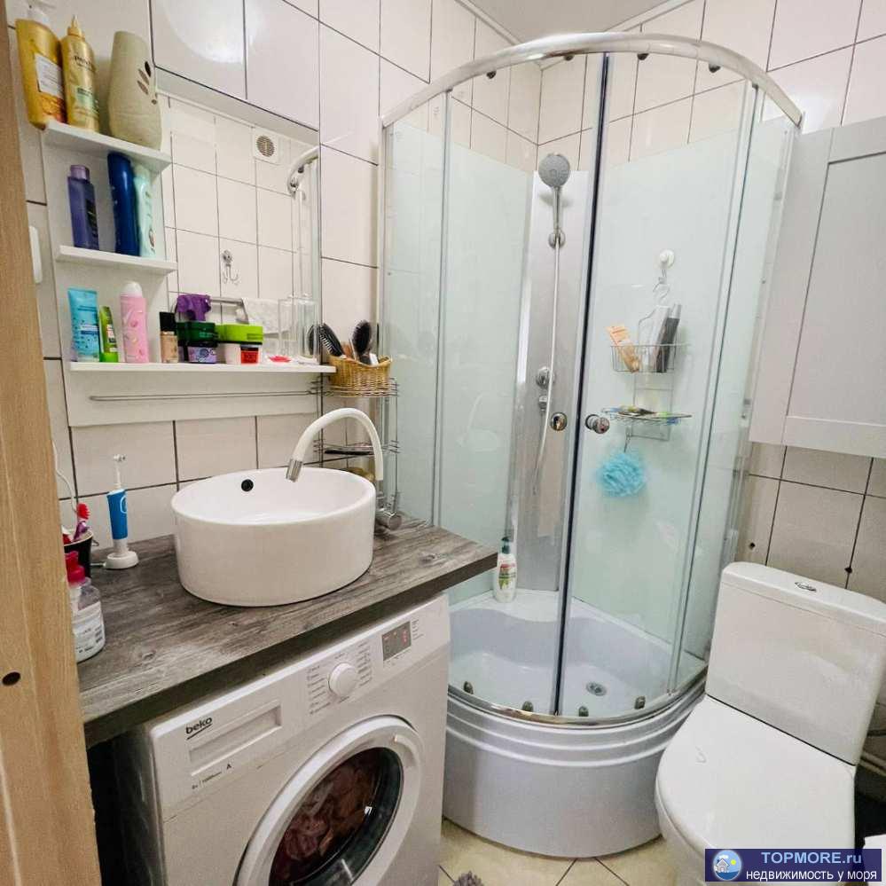 Продаётся 3-х комнатная квартира с дизайнерским ремонтом в жк Министерские Озёра! В квартире сделан дизайнерский...