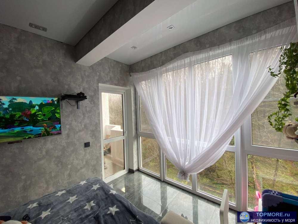 В продаже однокомнатная квартира с дизайнерским ремонтом(отделка премиум) в идеальном для проживания районе Большого... - 2