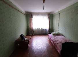 Лот № 158156. Крупногабаритная квартира в панельном доме...