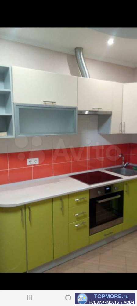 Продаётся 1 комнатная квартира в 250 м от пляжа! С ремонтом и техникой, закрытый двор, консьерж, все в шаговой... - 2