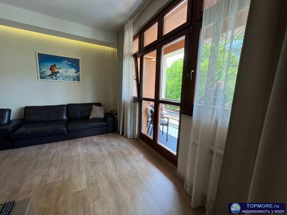 Лот № 157788. Двухуровневые Апартаменты  с самым потрясающим видом!  Жилой комплекс , который со всех сторон окружён... - 2