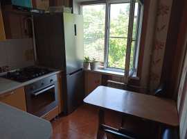 Лот № 155522. Продаю 3-х комнатную квартиру площадью 50 кв. м на 4...