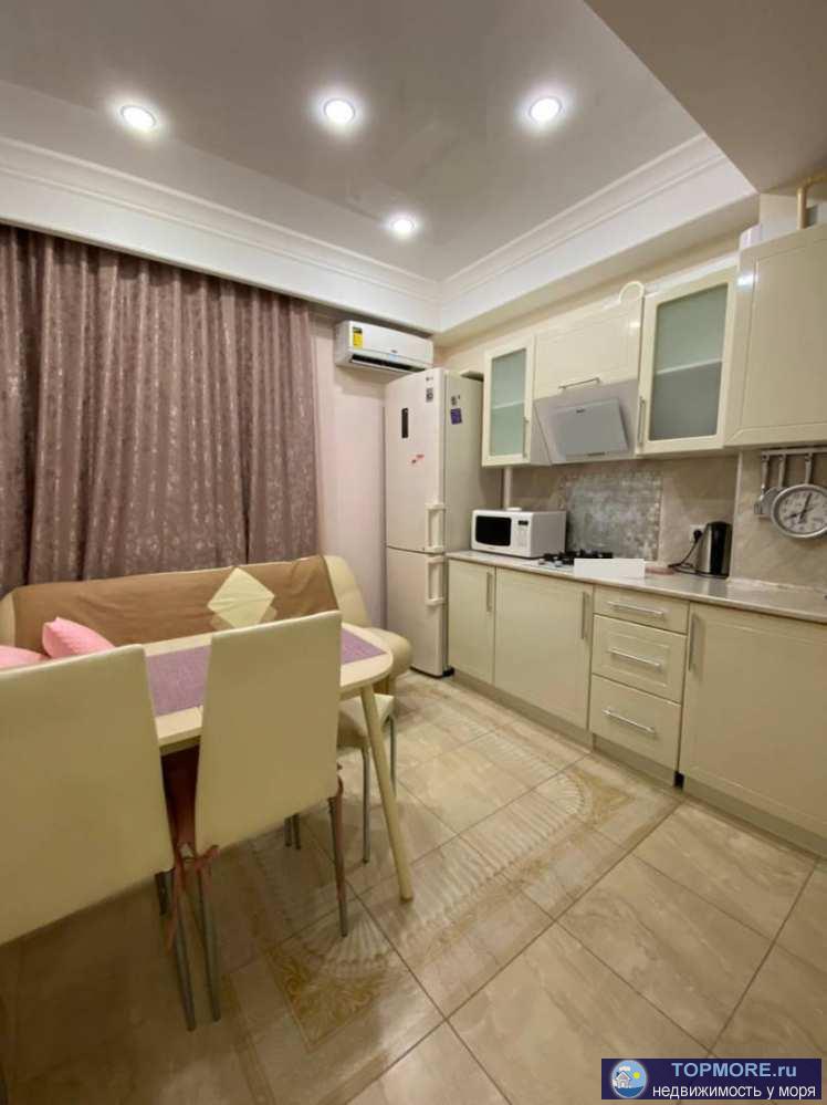 Лот № 155335. Продаю уютную 1-квартиру 32.4 кв.м на 7 этаже 12 этажного монолитного дома, с евроремонтом и мебелью, в... - 2