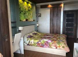 Лот № 157385. Уютная, светлая квартира на Светлане с ремонтом,...