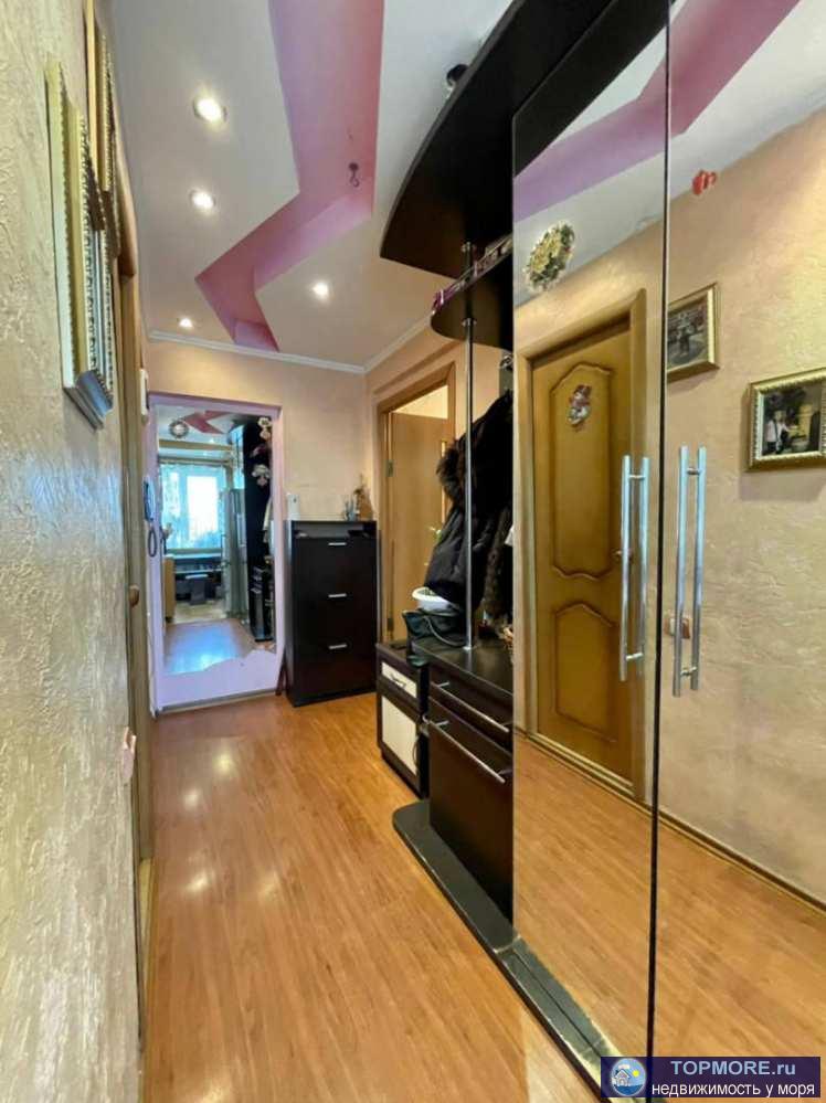 Лот № 155143. Продажа квартиры в Заречном районе.  Редкая,угловая планировка.  Разделена на две комнаты и просторная... - 2