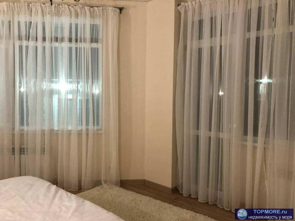 Продаю двухкомнатную квартиру-студию с дизайнерским ремонтом и шикарным видом на горы. Высокие потолки. Квартира в... - 1