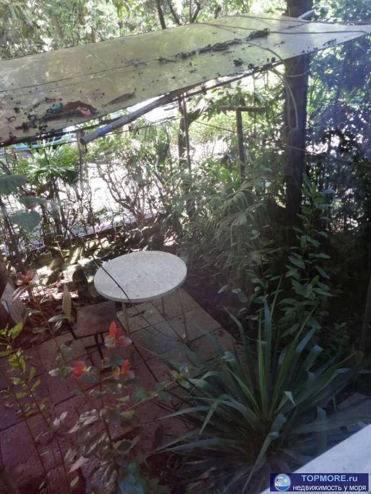 Лот № 155918. Продам двухкомнатную квартиру площадью 45 м2 на первом этаже пятиэтажного дома.  Новый ремонт, мебель и... - 1