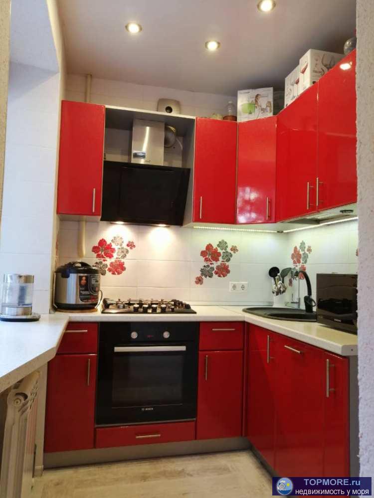 Лот № 155918. Продам двухкомнатную квартиру площадью 45 м2 на первом этаже пятиэтажного дома.  Новый ремонт, мебель и... - 2