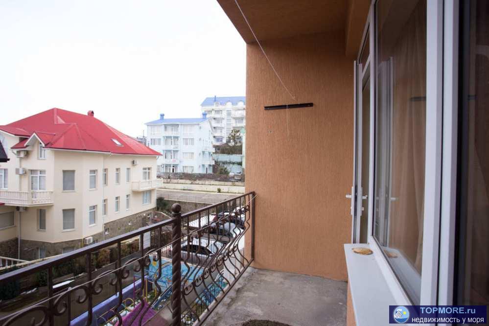 Лот № 155390. Продаётся уютная студия площадью 32 м²  с выполненным ремонтом и мебелью. Расстояние до побережья... - 2