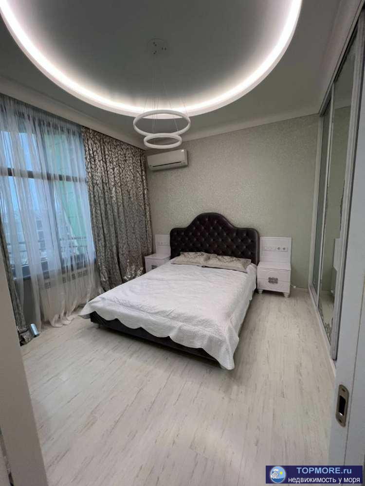 Лот № 155117. Продаю роскошную квартиру на первой береговой линии, спланирована в 2х комнатную - гостиная кухня,... - 1