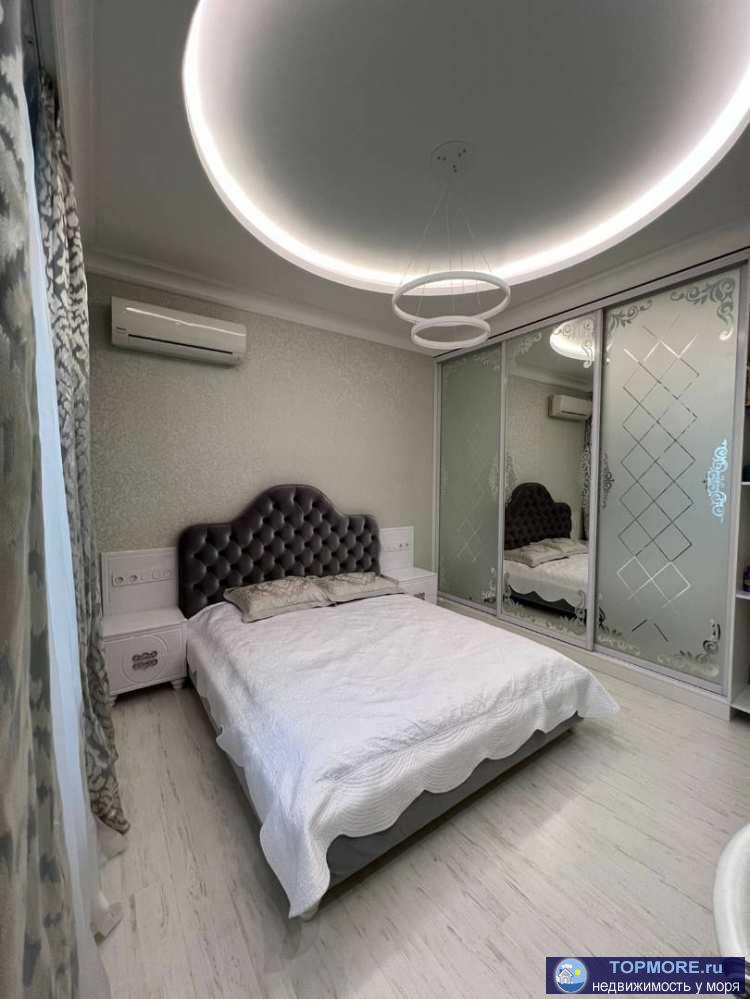 Лот № 155117. Продаю роскошную квартиру на первой береговой линии, спланирована в 2х комнатную - гостиная кухня,... - 2