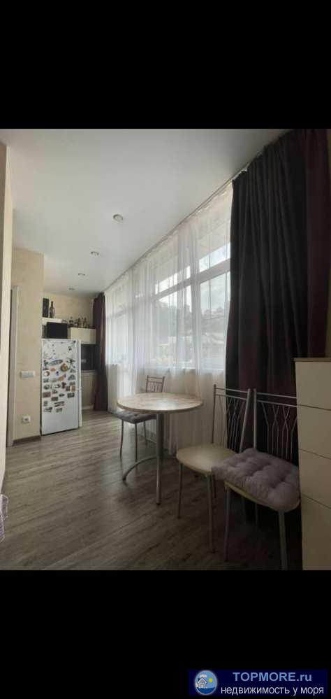 Лот № 153103. Продаю студию с ремонтом. При желании можно отделить спальню. Есть большой балкон. Дом удобен для... - 2