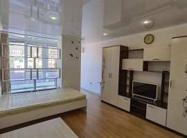 Продам квартиру-студию 30м2 с ремонтом техникой и мебелью в центре...