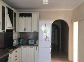 Лот № 152676. Продаю просторную 3-комнатную квартиру в микрорайоне...