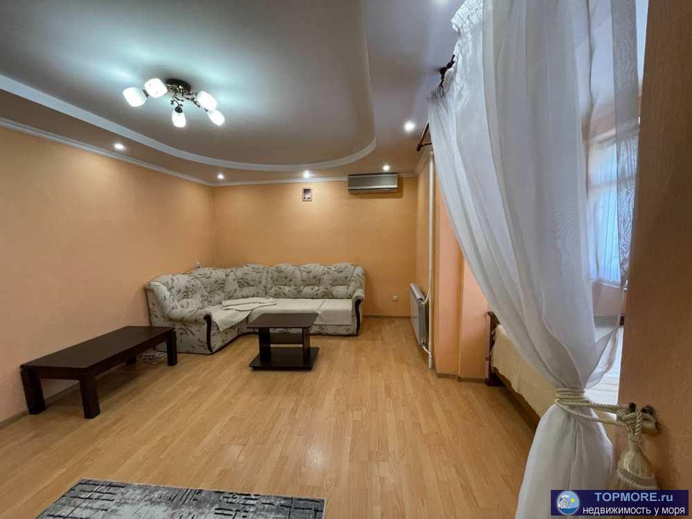 Лот № 159935. Продаю квартиру в Сочи, которая находится в самом сердце города. В квартире сделан ремонт, есть мебель.... - 1