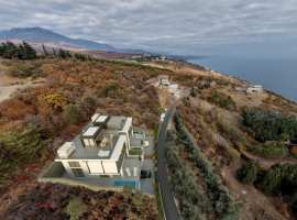 Республика Крым, городской округ Алушта, поселок Семидворье,...