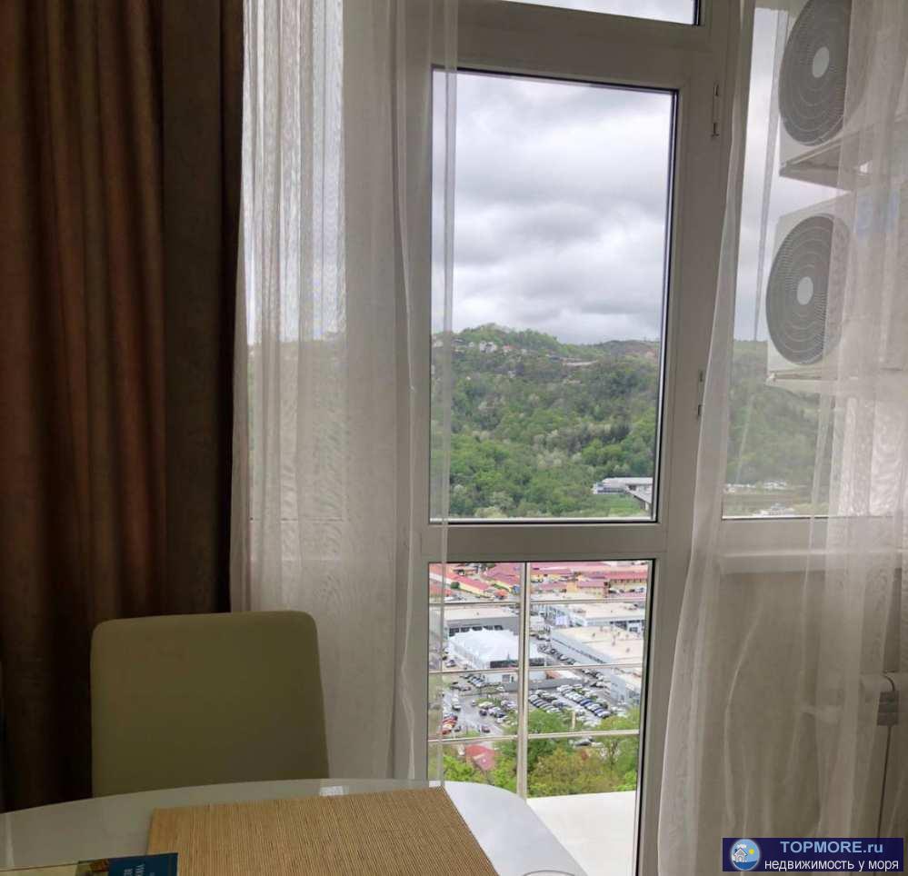 Лот № 157481. Продается евродвушка на высоком этаже с хорошим ремонтом, мебелью и техникой. Все что нужно для... - 1