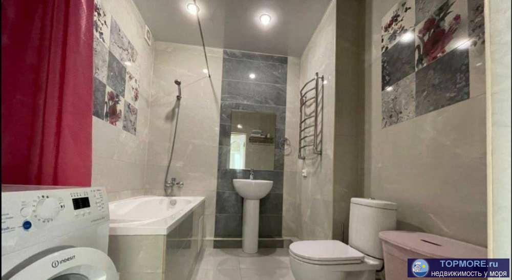 Лот № 160957. Евро двушка с дизайнерским ремонтом , мебель и техника . Высокий 1 этаж ,консьерж , большая придомовая... - 1