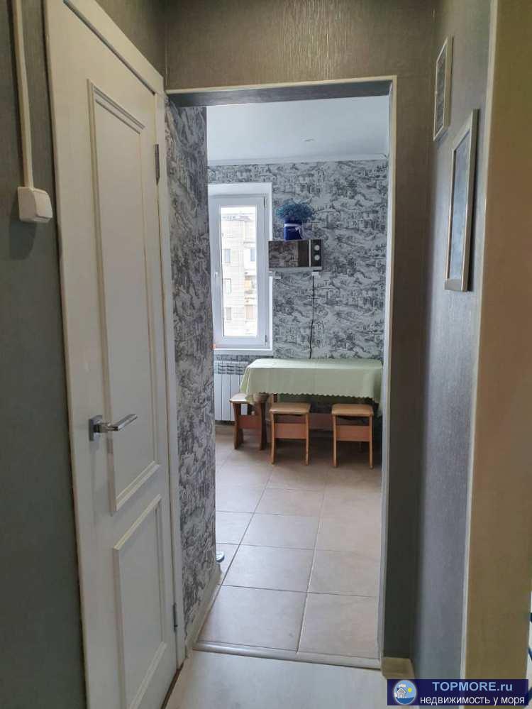 Лот № 20964. Продаётся 1-комнатная квартира, 32,4 кв.м. Расположена по адресу ул.Полевая 45. До моря 5 минут пешком....