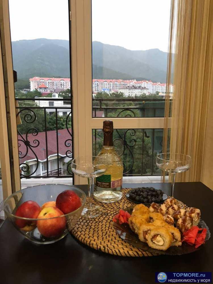 Продается студия в тихом районе 400м. от моря с видом на горы . Автономное отопление , мебель и техника остается ....