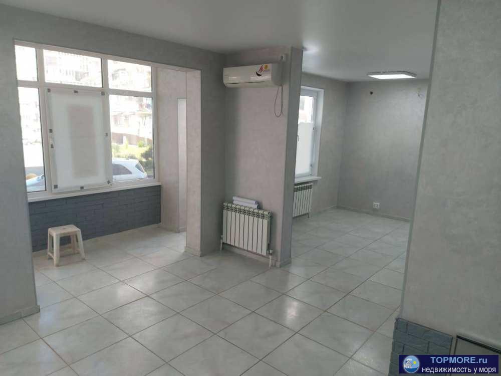 Лот № 20805. Продается просторная студия 34 кв.м на улице Горная, жк Азимут. До моря по прямой 650 м. Студия... - 1