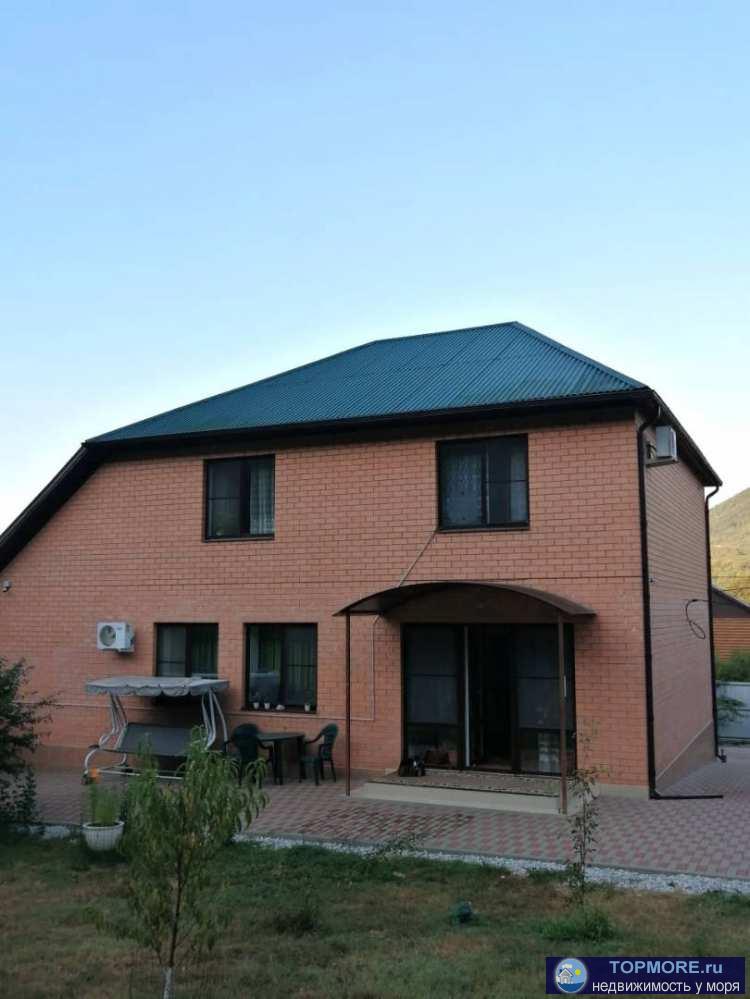 Лот № 20876. Продается большой двухэтажный дом 231 кв.м на участке в 10 соток, с возможностью докупить еще соседние 5...